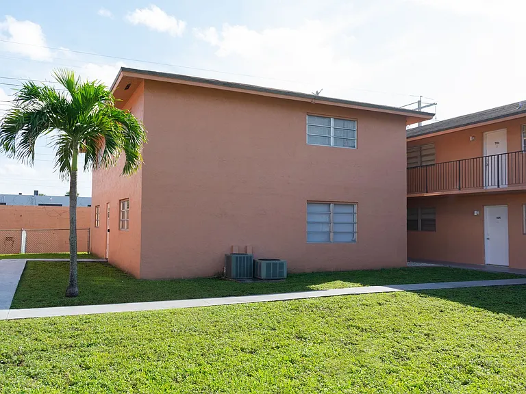 Gabriella Apartments — Photo 14