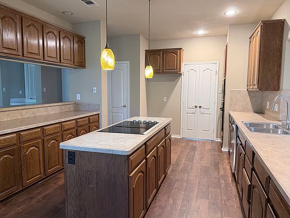5th image of 2735 Brookside Ln
