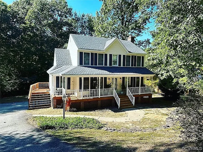 7720 Secretariat Ct — Photo 1