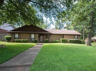 2740 Culbertson St, Paris, TX 75460