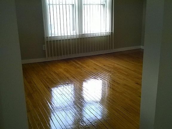 5th image of 2111 S 13th Ave