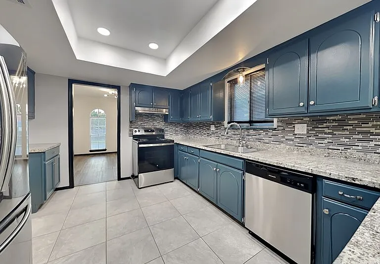 640 N Markwell Ave — Photo 4