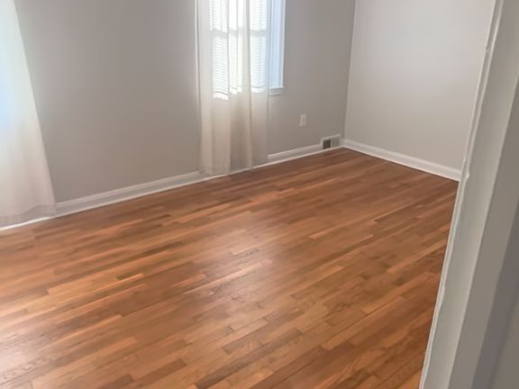 5th image of 1420 Cedarcroft Rd