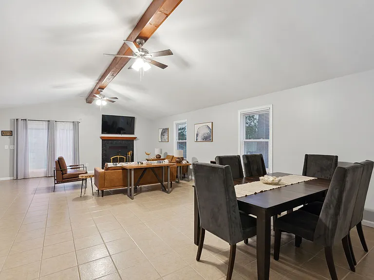 2415 Telegraph Rd — Photo 20
