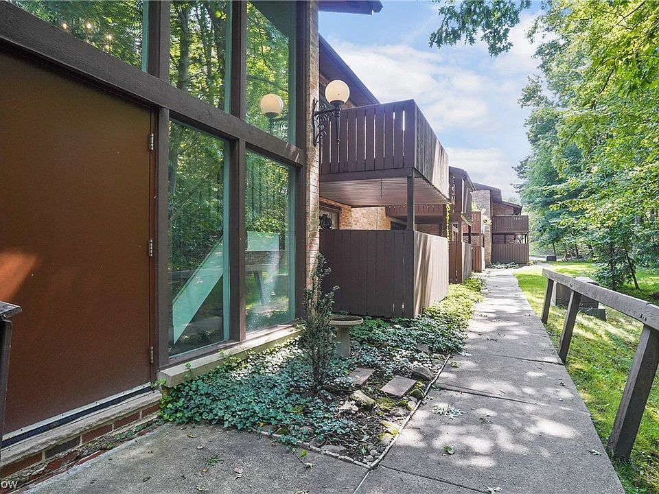1st image of 6850 Carriage Hill Dr #D34