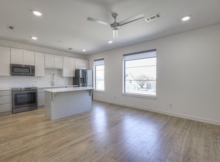 1402 Pillow St #301, Nashville, TN 37203