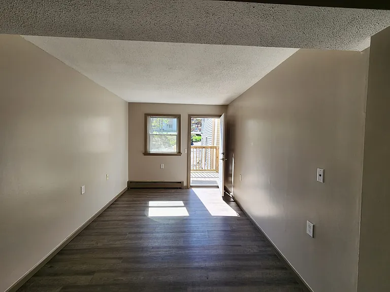 84 Main St #207 — Photo 6