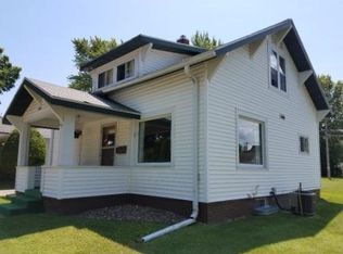 905 E 8th St, Merrill, WI 54452