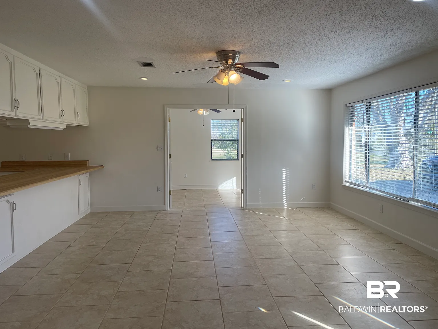 2 bed, 2.0 bath, 1809 sqft, $1,750 — Photo 3