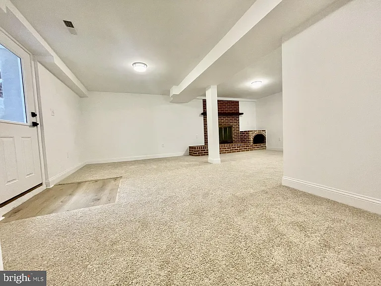 313 Windsor Ct — Photo 19