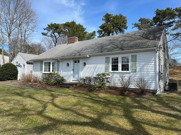 88 Center Street, Yarmouth Port, MA 02675