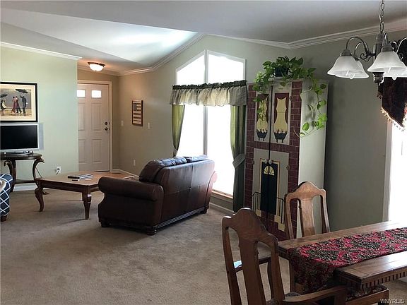 4th image of 4667 Kings Cross Ave