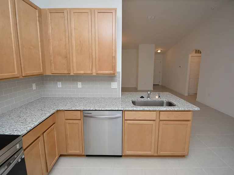 31 Zoeller Ct #A — Photo 14