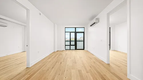 597 Grand St Photo 1