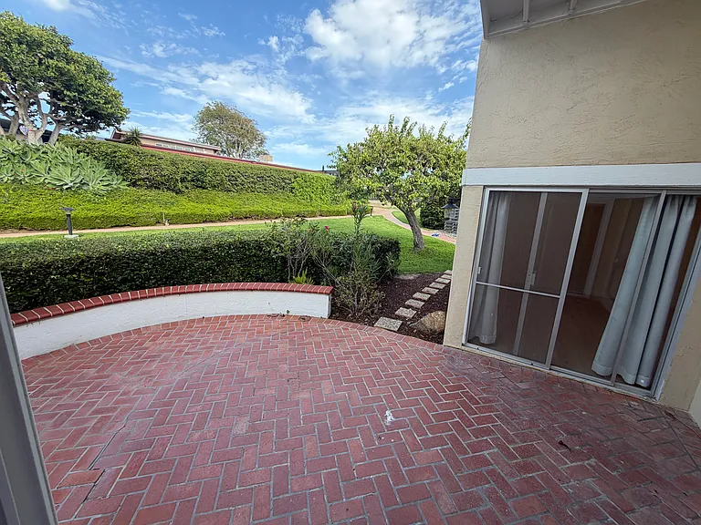 734 W Solana Cir W — Photo 11