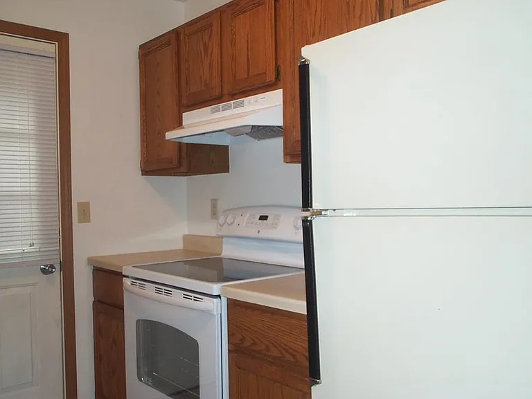 1832 Bright View Dr — Photo 3