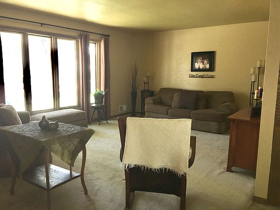 Main level living room