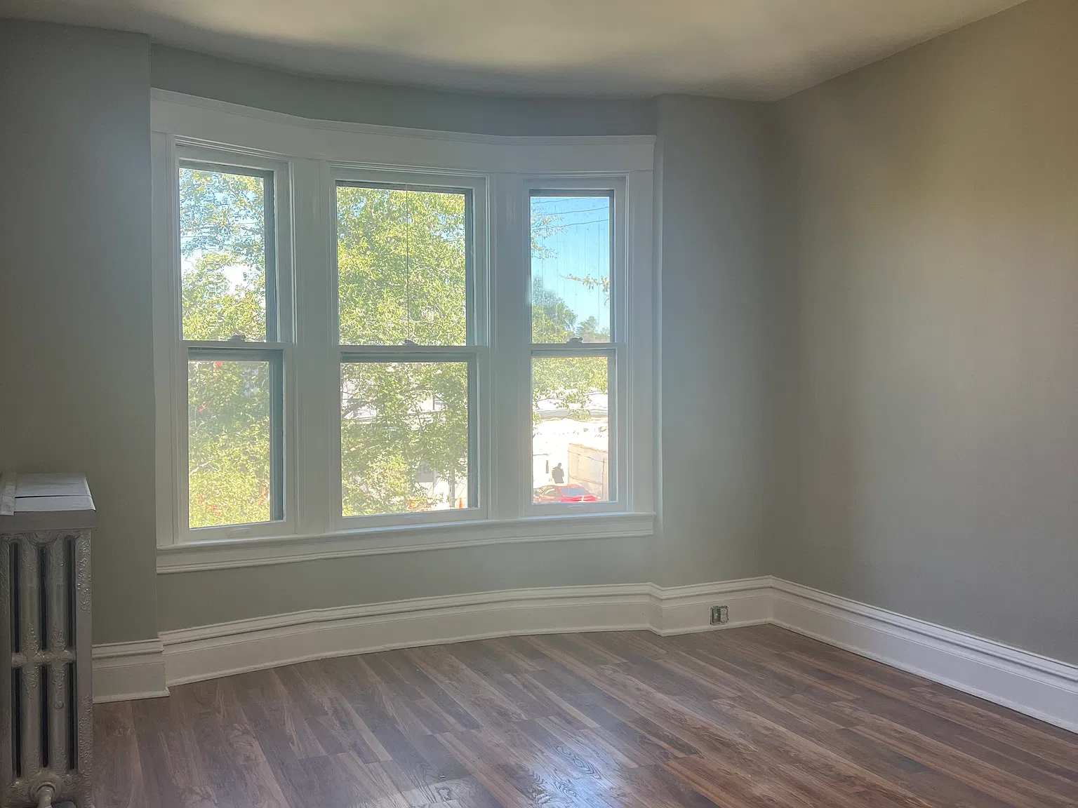 3 bed, 1200 sqft, $1,470 — Photo 3