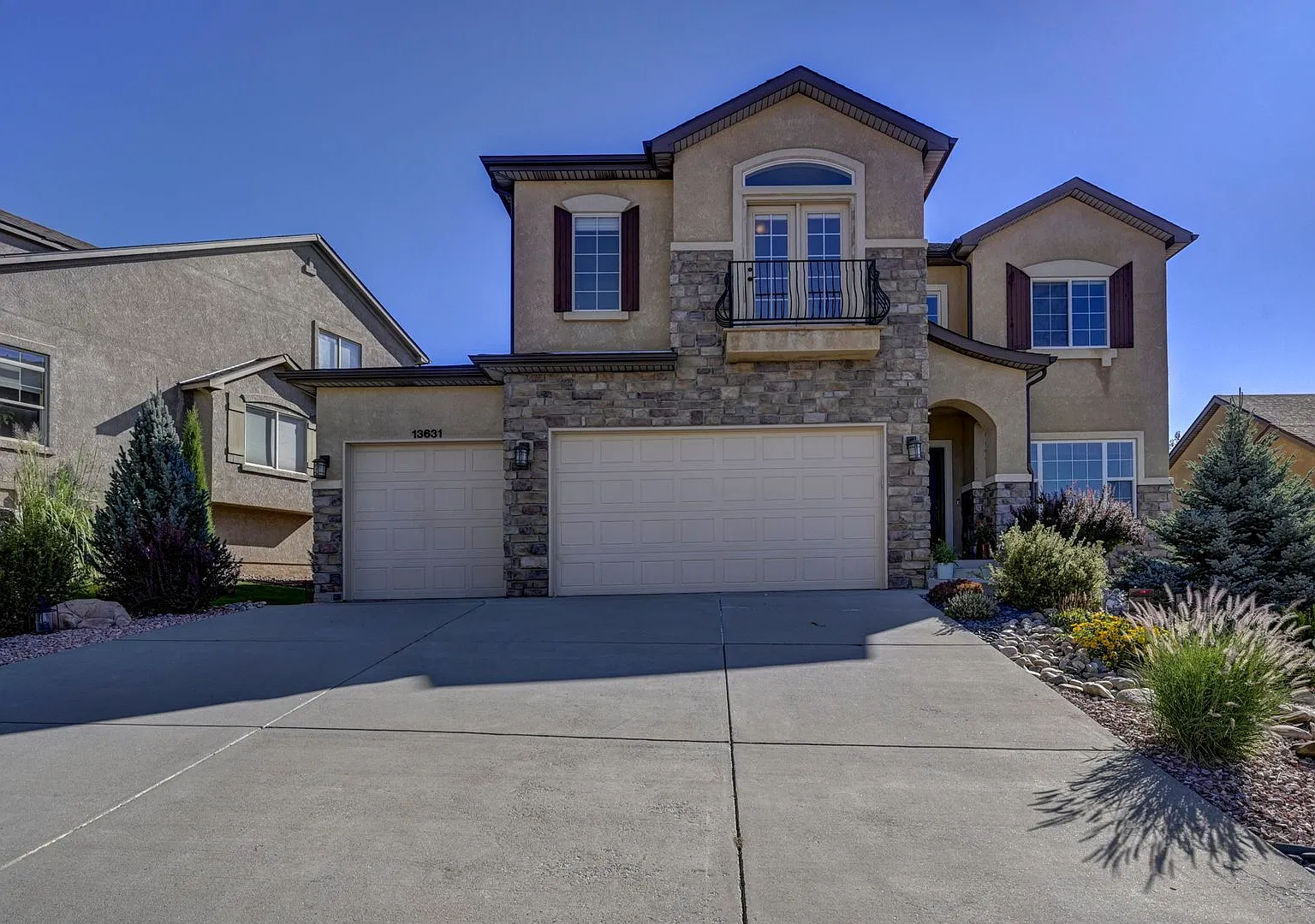 Exclusive Northgate Estates — Photo 1