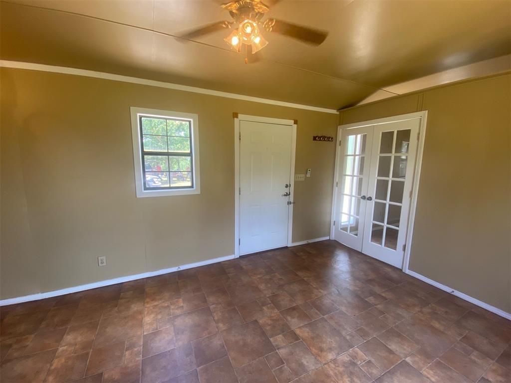 6780 Woods Acres, Noble, OK - More