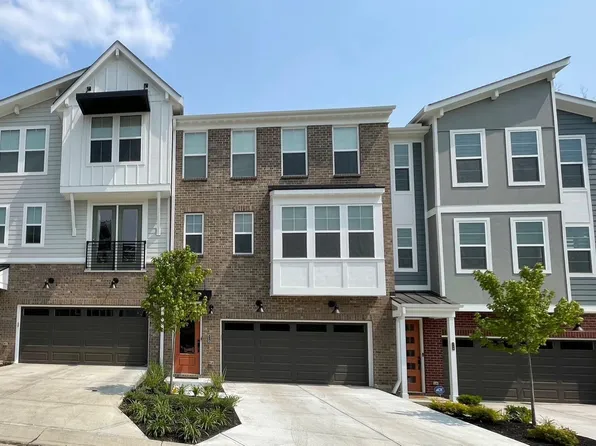 112 Blossom View Dr, Loveland, OH 45140