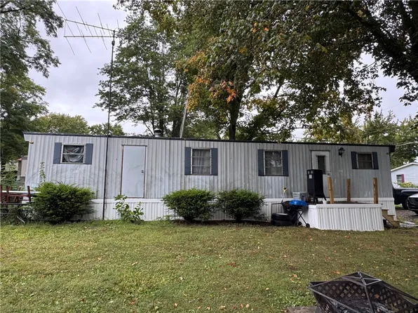 829 Douglas St, Prospect, PA 16052