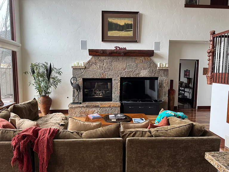105 Primrose Rd — Photo 14