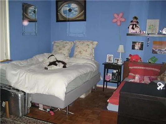 Sold by Rainbow New York | media 3