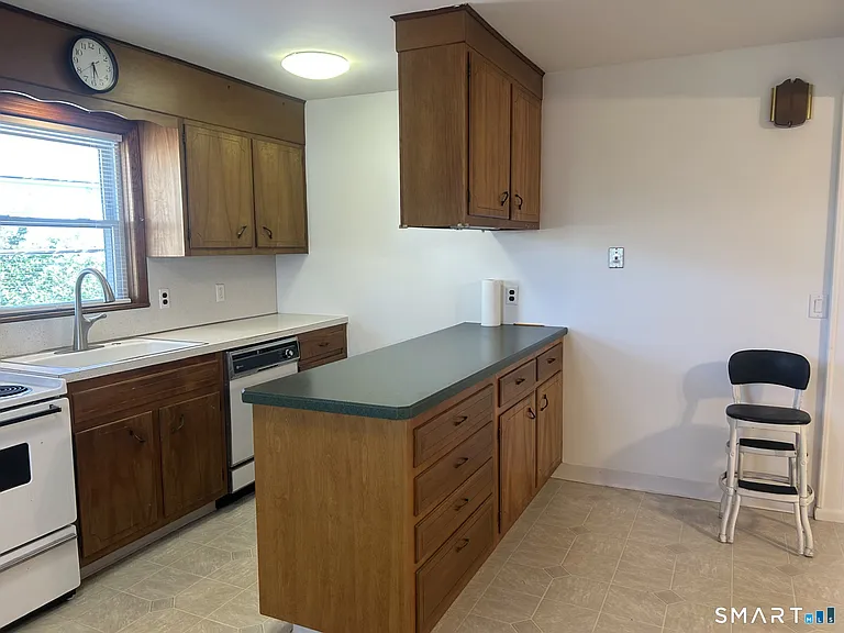 36 Charles St #2 — Photo 5