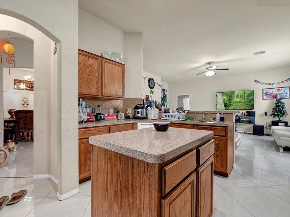 14511 Round Mountain Dr, Houston, TX 77090 | Zillow