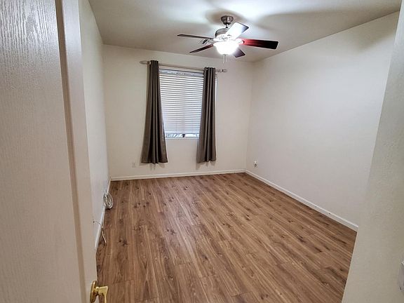 Bedroom1 in First floor