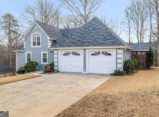 3374 Floral Ct, Suwanee, GA 30024