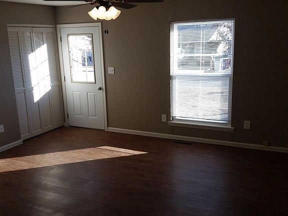 4th image of 120 Wheatheart Dr