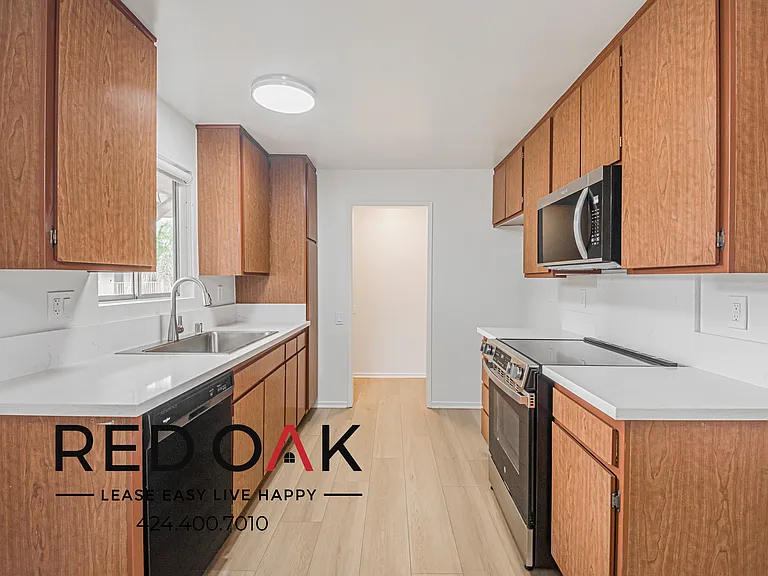 411 E Bay State St — Photo 64