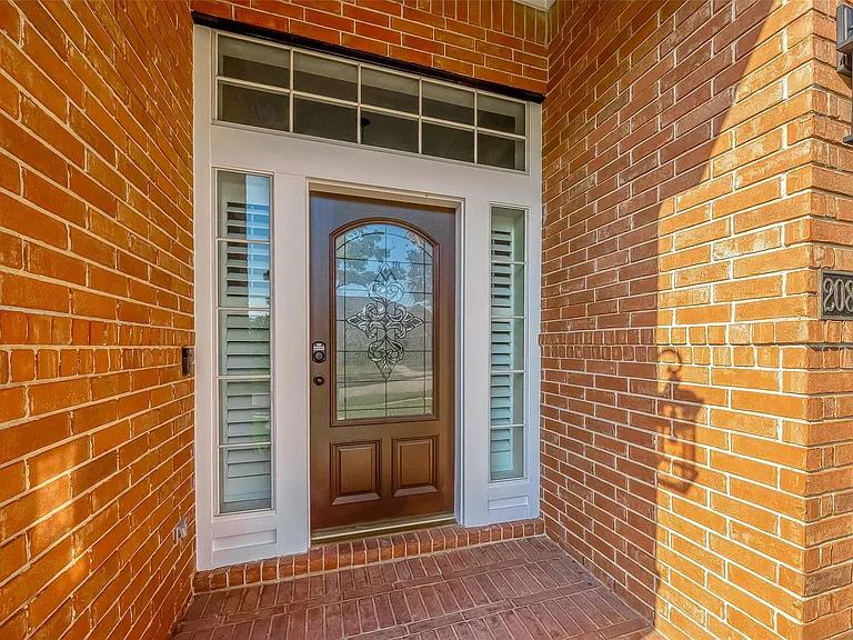 20819 Autumn Redwood Way — Photo 5