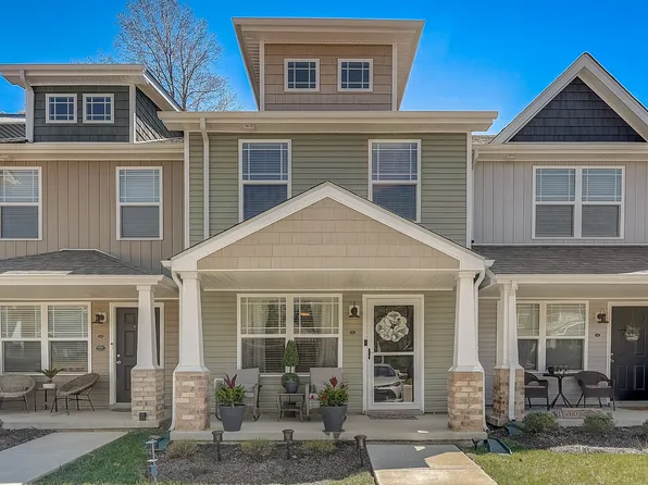 228 Woodland Valley Ln, Clarksville, TN 37040