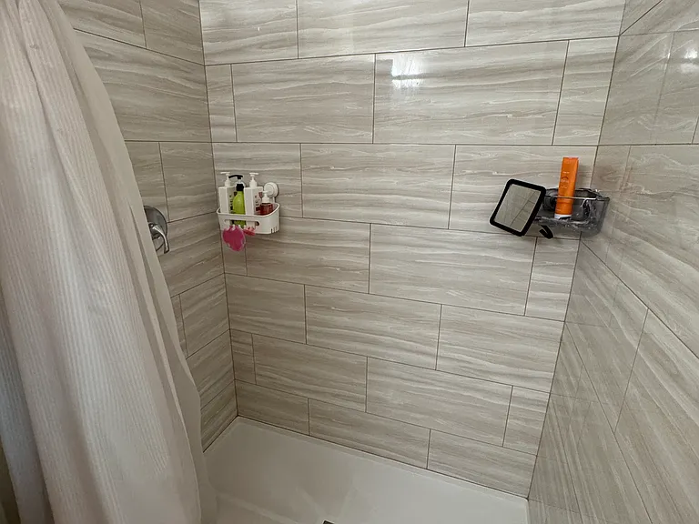 515 W 31st St #2 — Photo 9