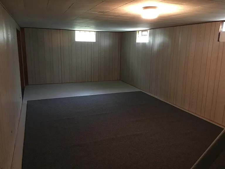 Valley Dr NW — Photo 10