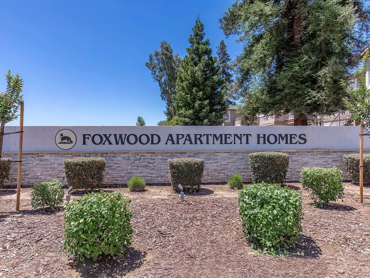 Foxwood Apartments — Photo 2