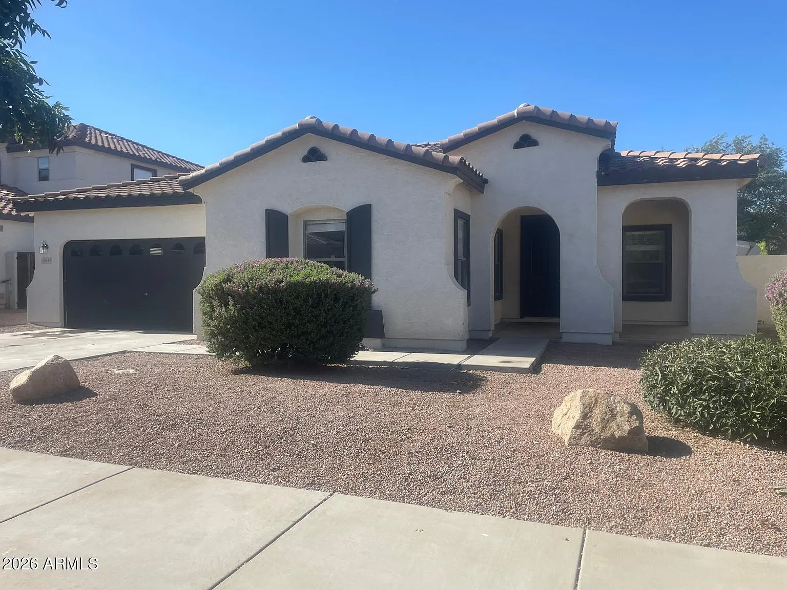4 bed, 2.0 bath, 2225 sqft, $2,350 — Photo 1