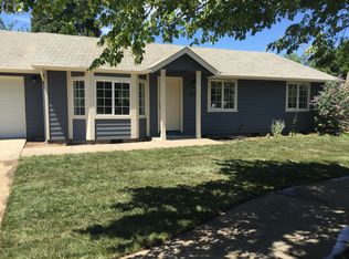 818 S 32nd Pl, Springfield, OR 97478