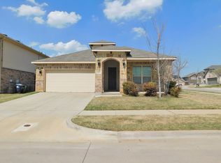5717 Del Rey Dr, Denton, TX 76208