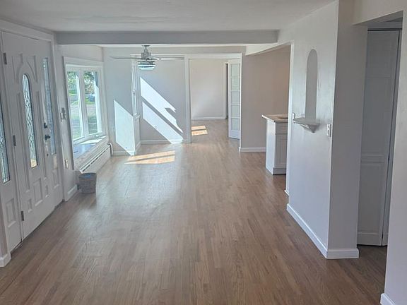 3rd image of 51 Tameling Avenue
