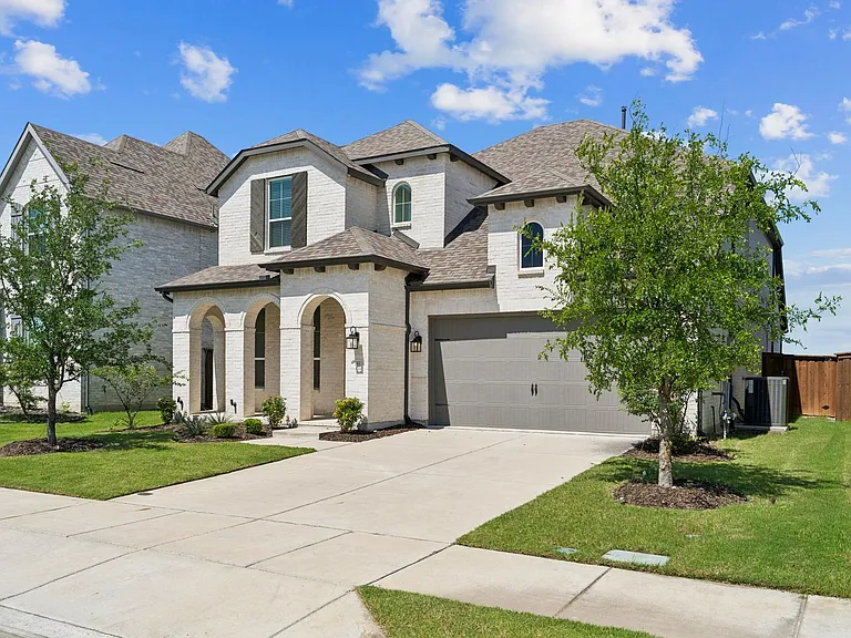 1905 Rhea Ct — Photo 3