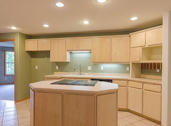 3rd image of 24200 NE 220th Pl