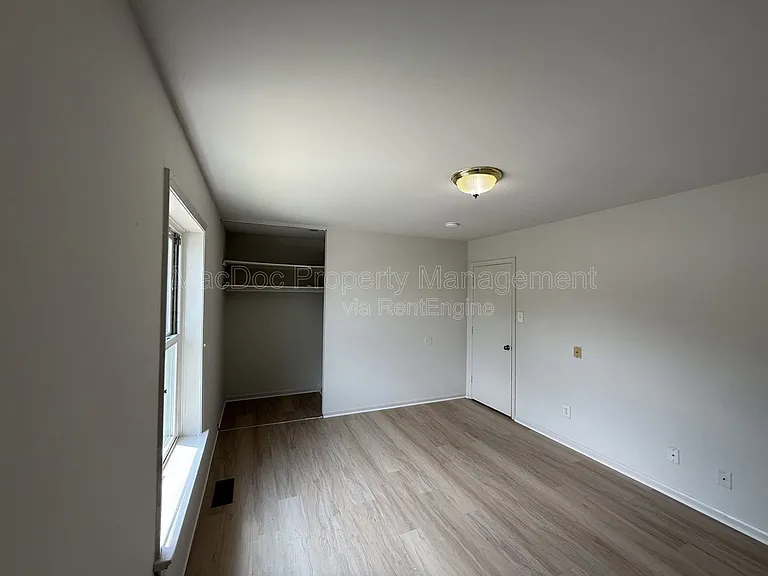 809 Denton Cir — Photo 24