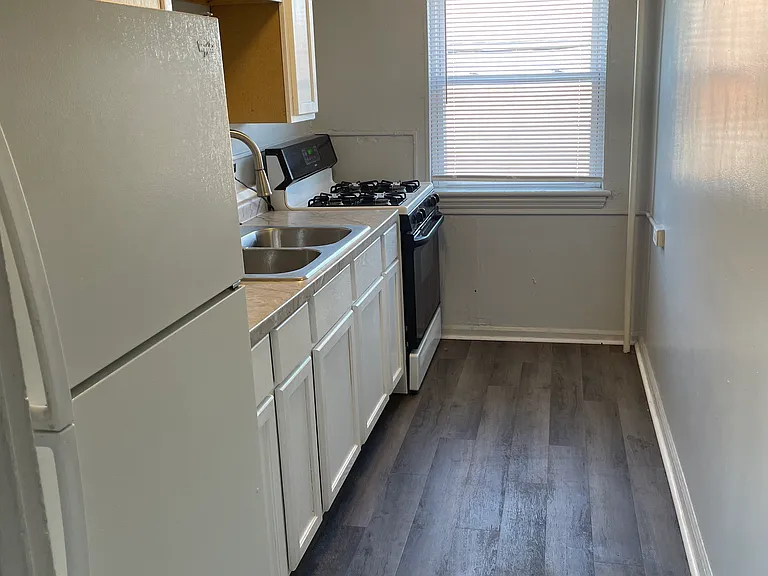 519 Chase St #5A — Photo 2