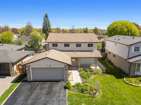 12 Pittmann Cres, Ajax, ON L1S 3G3