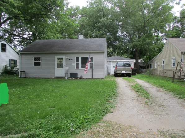 105 Shady Lawn Dr, Rantoul, IL 61866