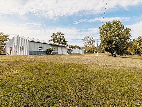 4th image of 10209 Circle Rd